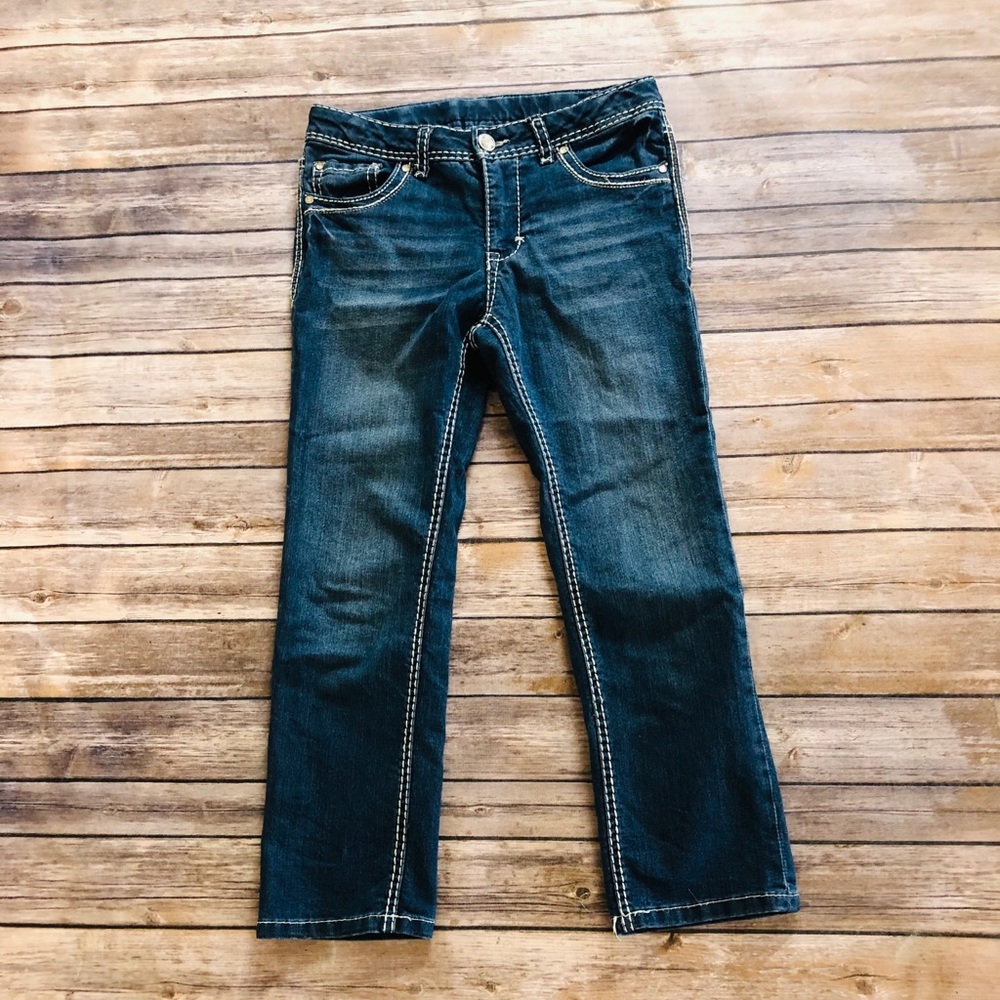 Girls blue jeans w/ cute white stitching! Size 14